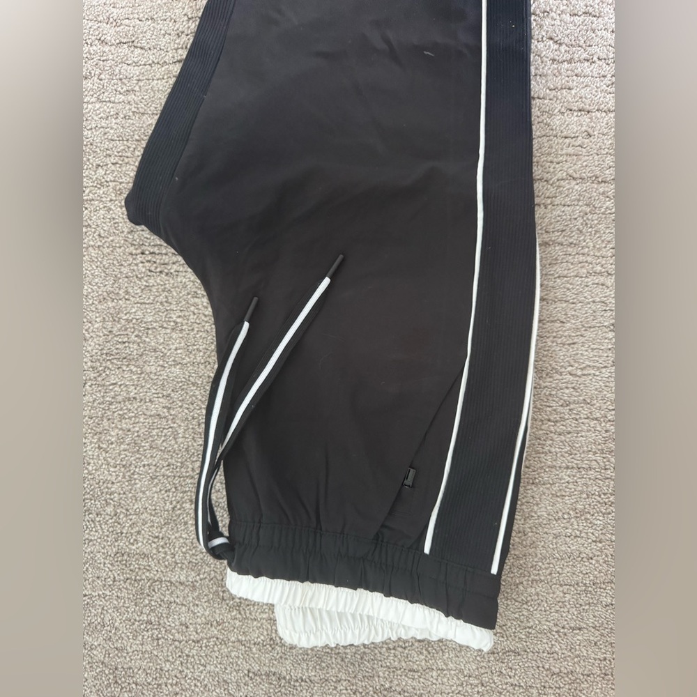 Athleta joggers - Picture 3 of 3